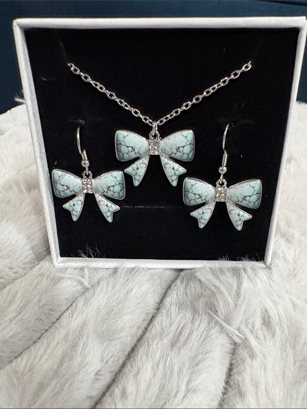 Bow Pendant Necklace & Earrings Set in Light Turquoise by